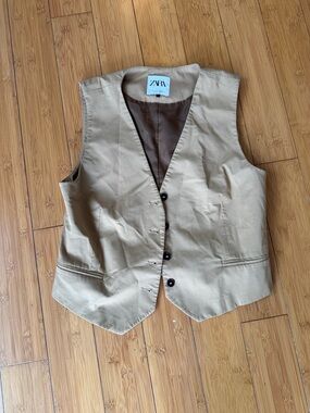 ZARA Beige Button-Front Tailored Vest